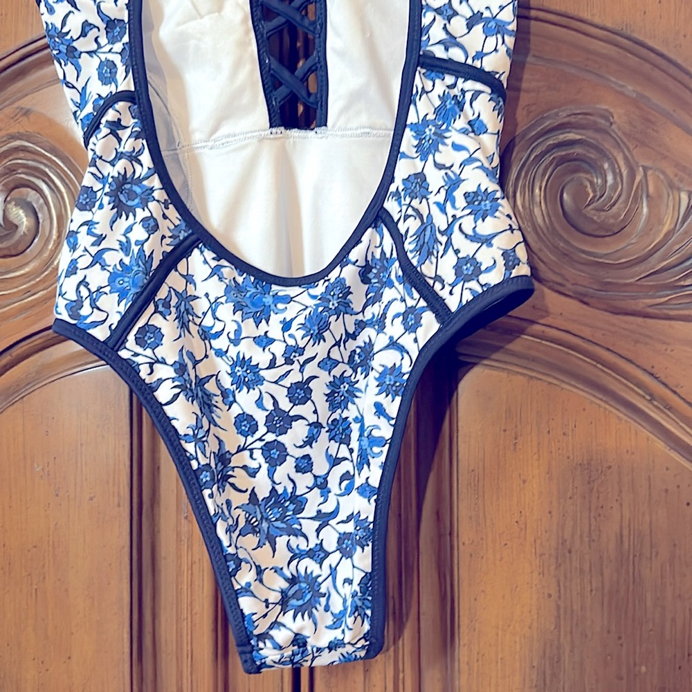 Floral Blue and White Like NEW One Piece Blue Ruby Swimsuit - Picture 11 of 16